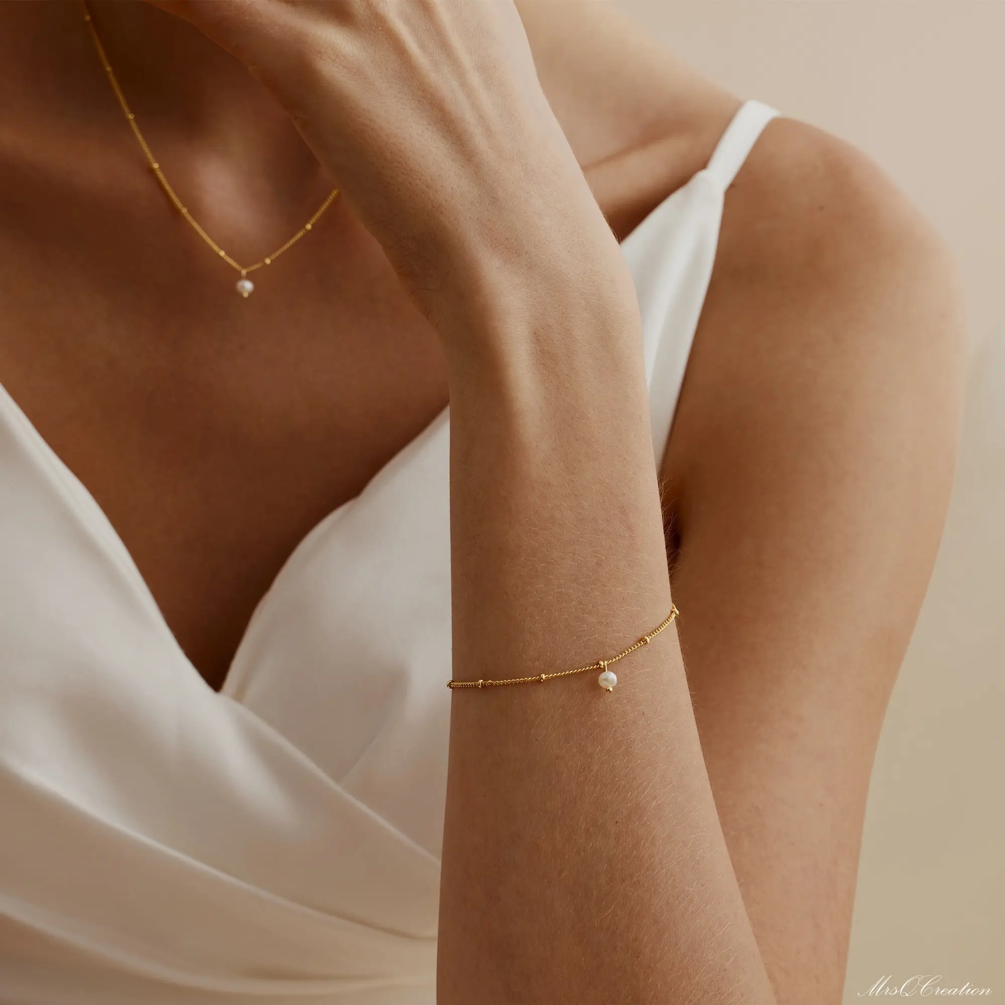 Minimalist Real Pearl Bracelet Bead Chain Gold Tiny
