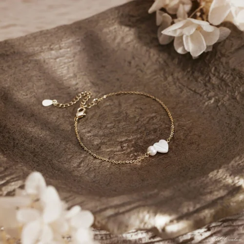 Dainty Freshwater Pearl Bracelet Mother Heart Minimalist Wedding