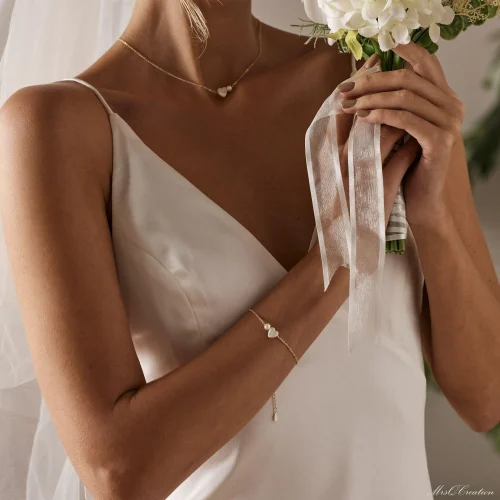 Dainty Freshwater Pearl Bracelet Mother Heart Minimalist Wedding