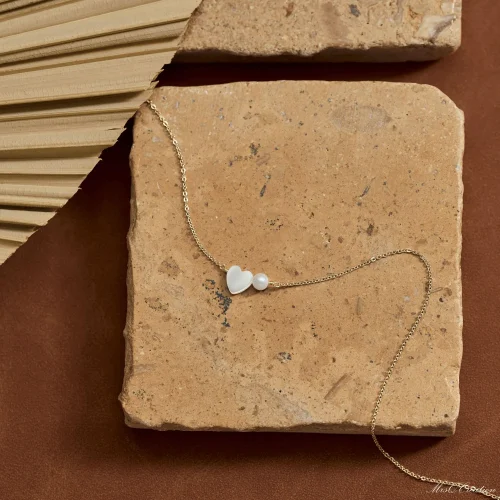 Dainty Freshwater Pearl Bracelet Mother Heart Minimalist Wedding